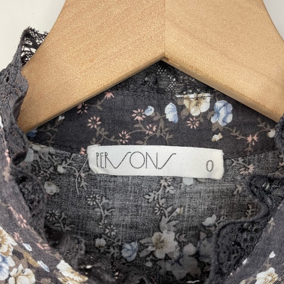 Persons cottage core floral lace detail button down shirt blouse - Picture 6 of 11